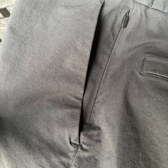 lululemon Men's Commission shorts- 32 Black - Picture 6 of 6